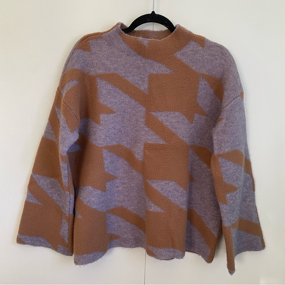 Ann Taylor Purple & Tan Geometric Pattern Sweater
